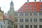 01-Der-Juedenhof-Dresden-am-weltberuehmten-Neumarkt-mit-seiner-Frauenkirche.jpg