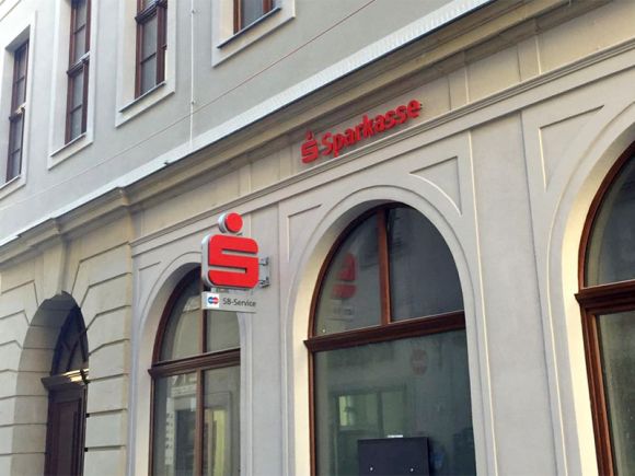 Sparkasse-EC-im-Juedenhof-Sporergasse.jpg